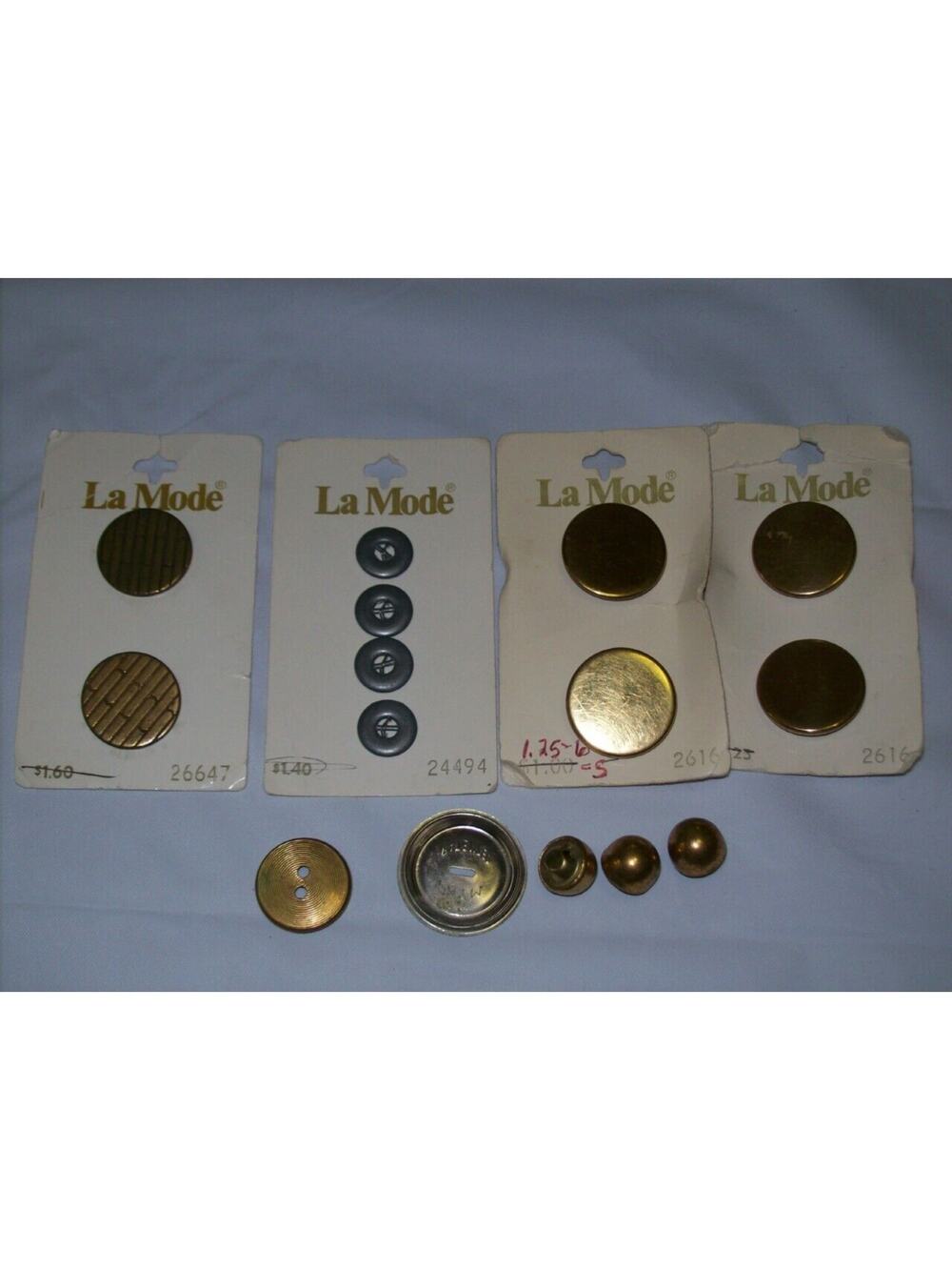 Vintage Buttons Metal Italy LaMode More -091007